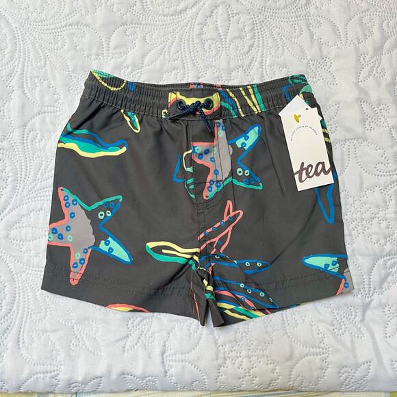 NWT Tea Collection Caribbean Reef Mid Length Swim Trunks Size 2 - Picture 2 of 4